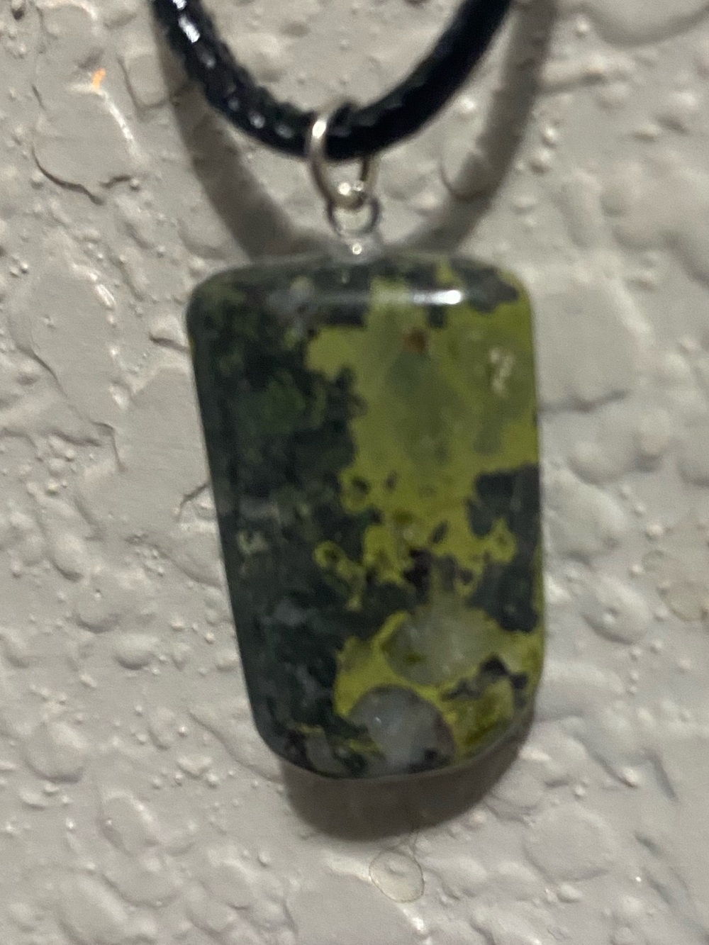 Green & Black Natural Stone Pendant Necklace